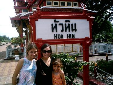 Vicky, Nina and Liz in Hua Hin